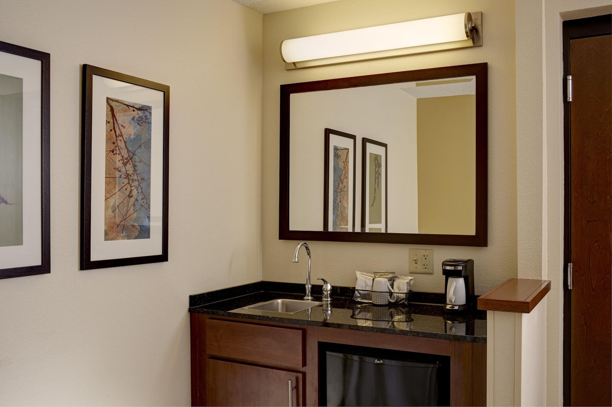 Hyatt Place Indianapolis Airport Extérieur photo