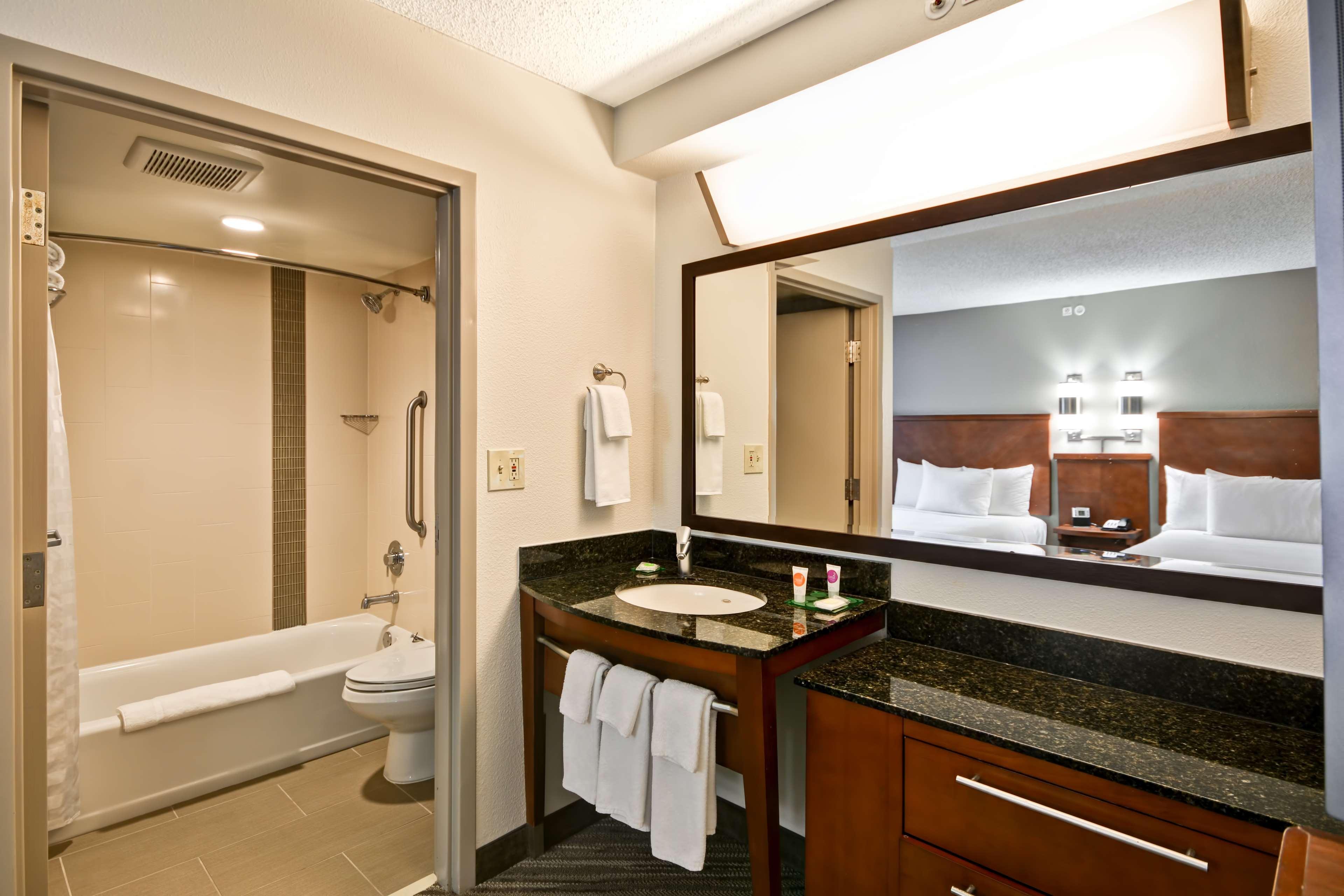 Hyatt Place Indianapolis Airport Extérieur photo