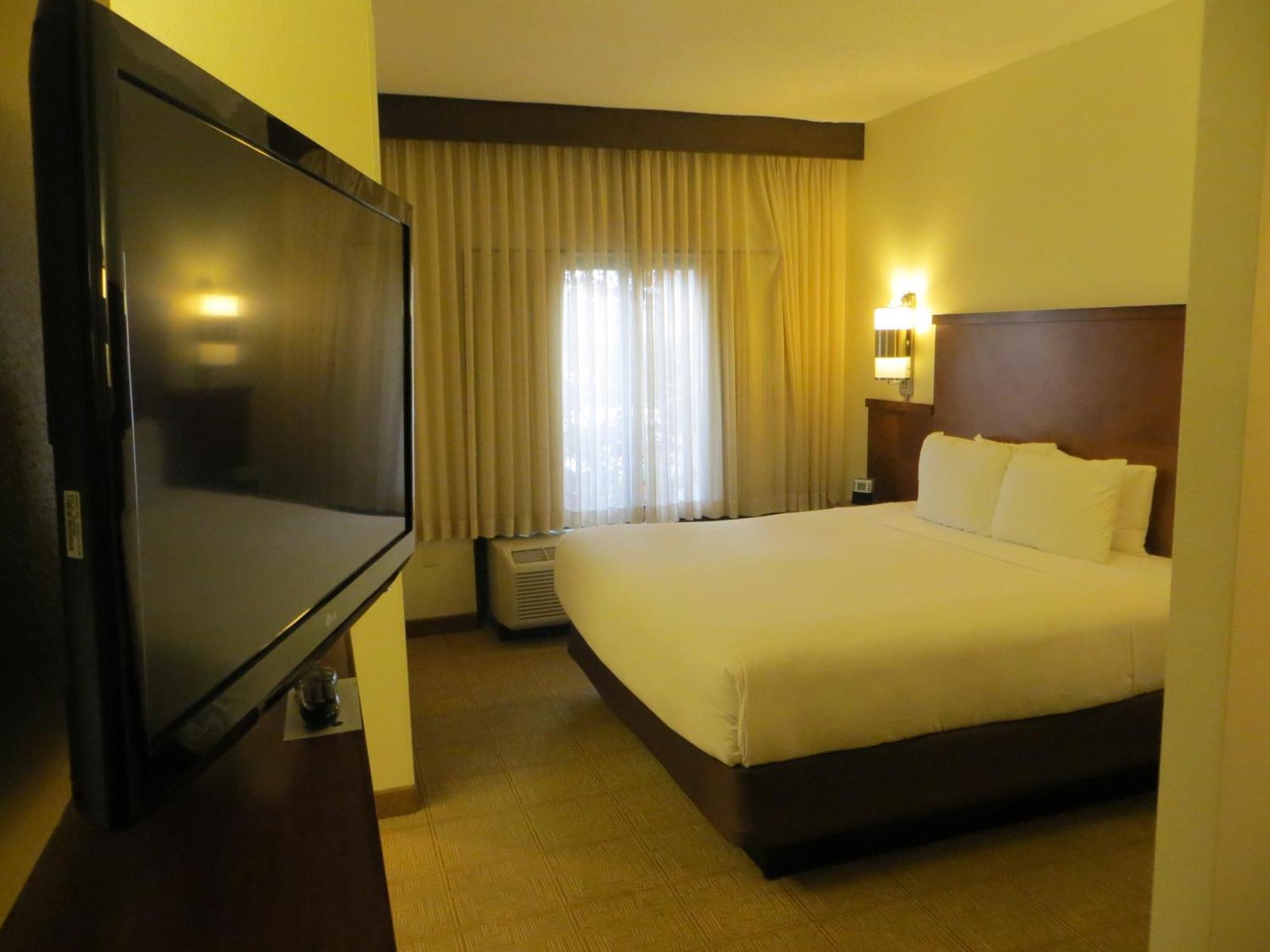 Hyatt Place Indianapolis Airport Extérieur photo