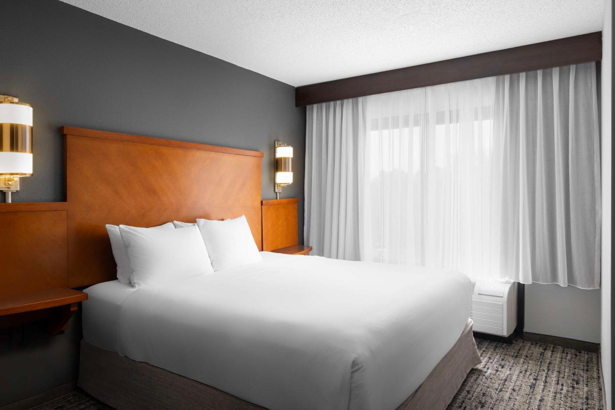 Hyatt Place Indianapolis Airport Extérieur photo