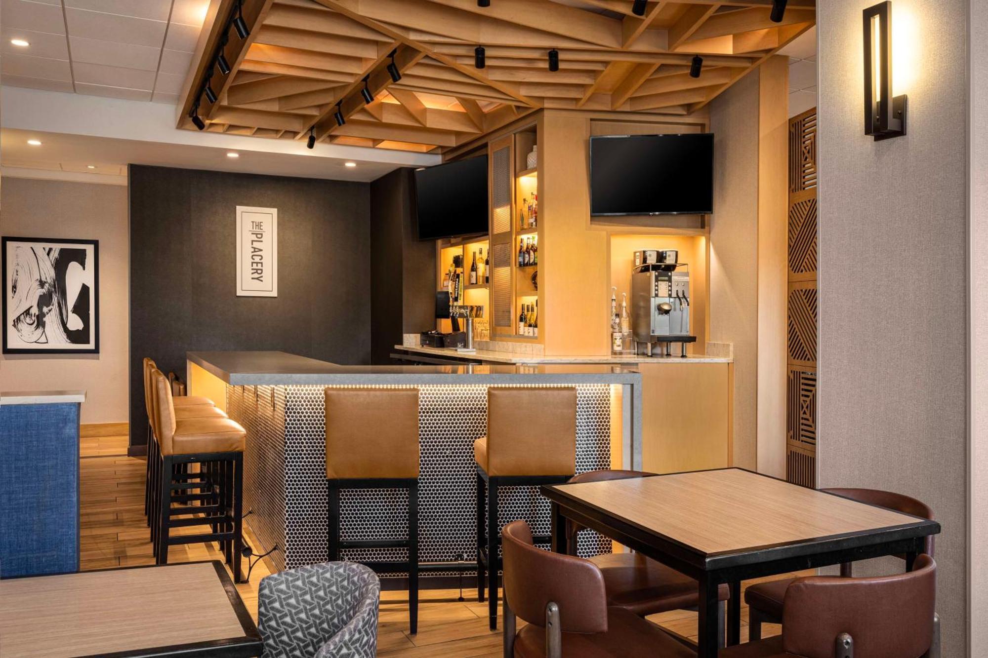 Hyatt Place Indianapolis Airport Extérieur photo